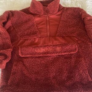 Adidas Fleece Sherpa Half Zip Pullover in Mystery Red.
Size small.